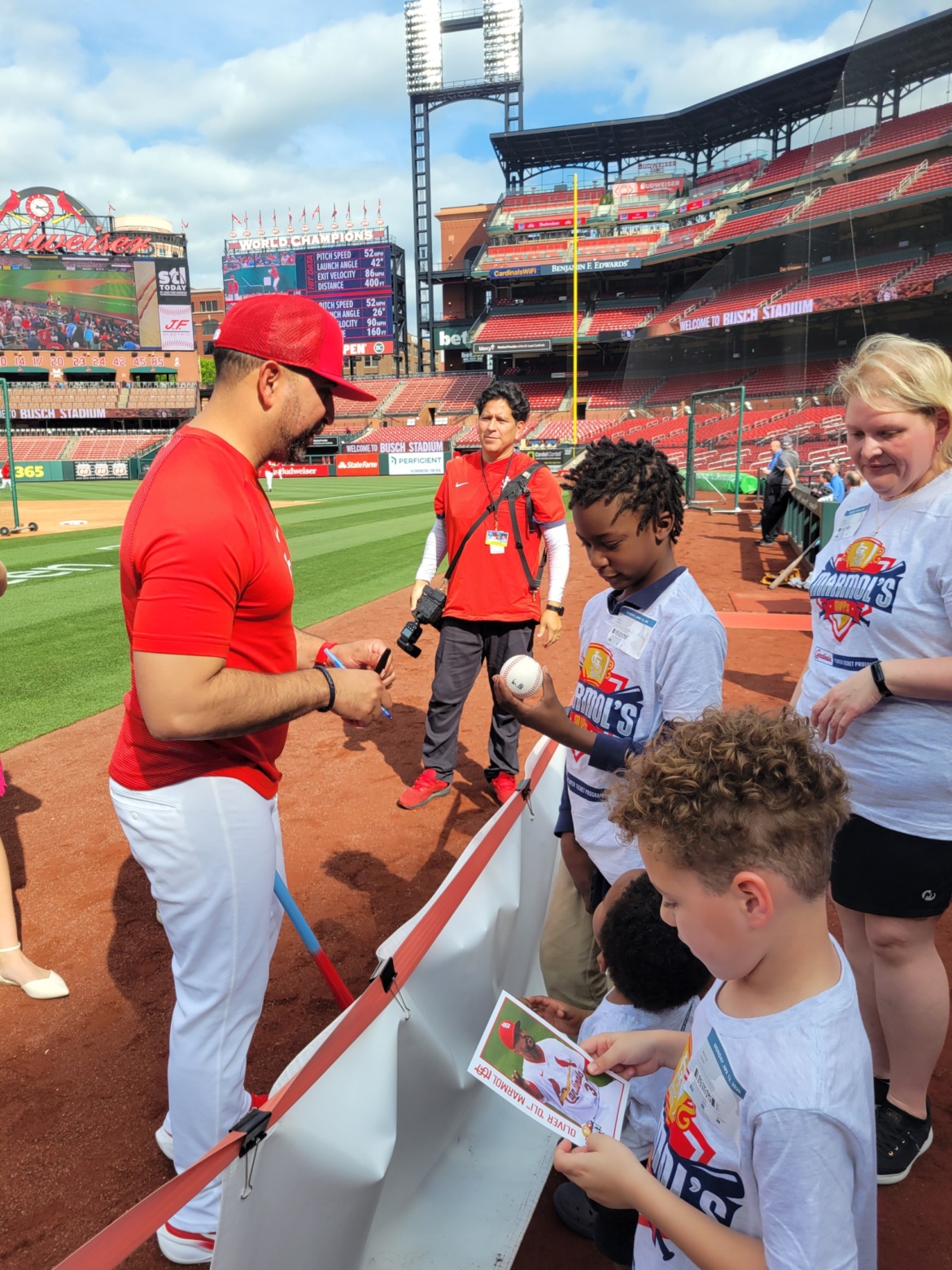 Walker Clinic Kids get Cardinals Game Day Experience